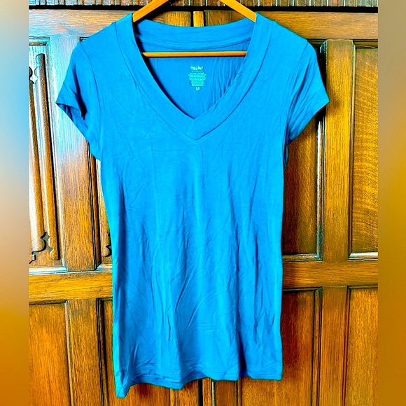 Teal T-Shirt, Medium - Picture 1 of 3